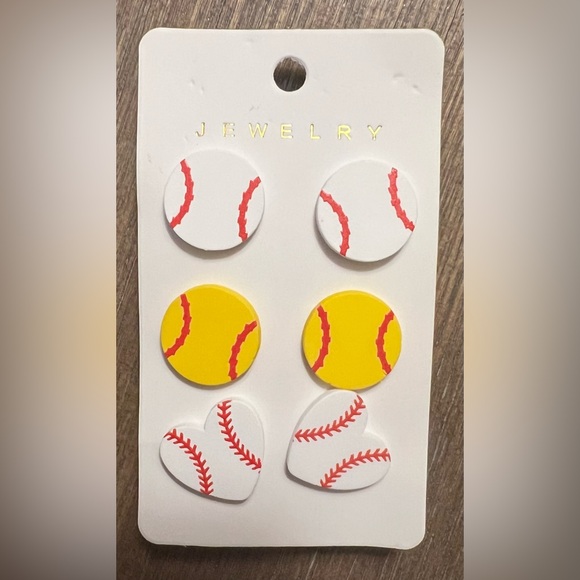 Baseball/ Sidtball stud Earrings NWOT - Picture 2 of 5